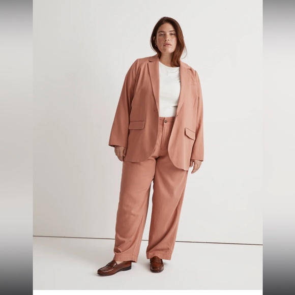 The Plus Larsen Blazer in Drapeweave NWT - Picture 3 of 6